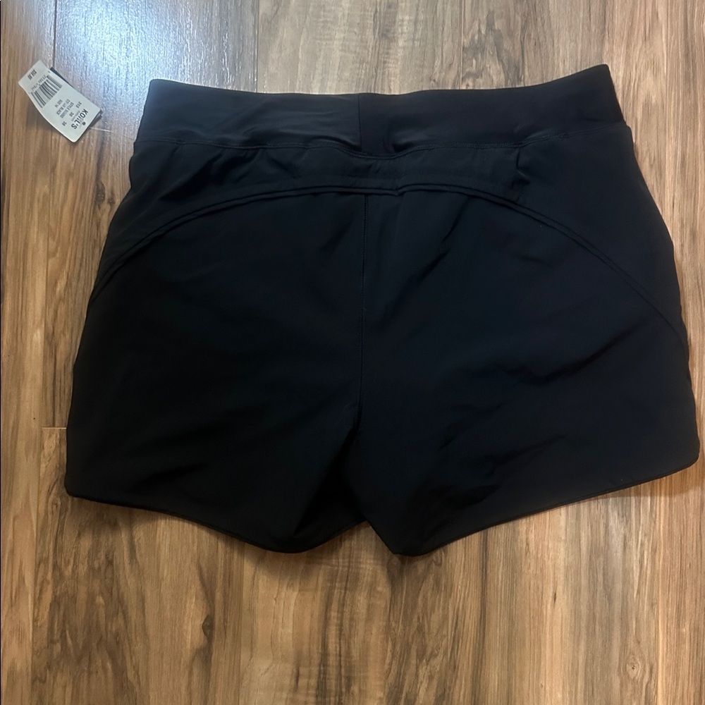 Lands End comfort waist 5” board shorts size 14 - Picture 2 of 4
